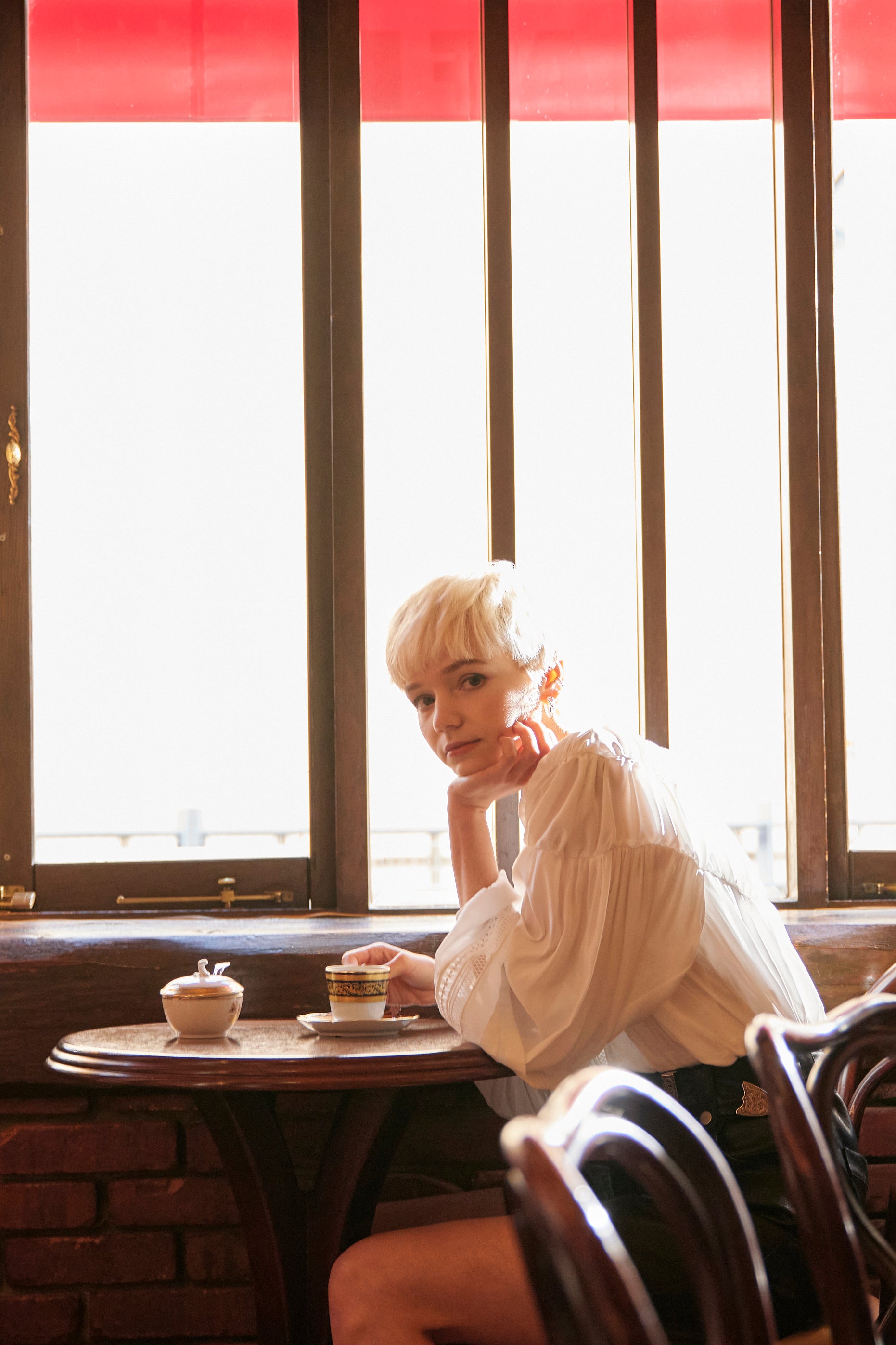 FRONT LACE SHIRRING BLOUSE/フロントレースレースシャーリングブラウス