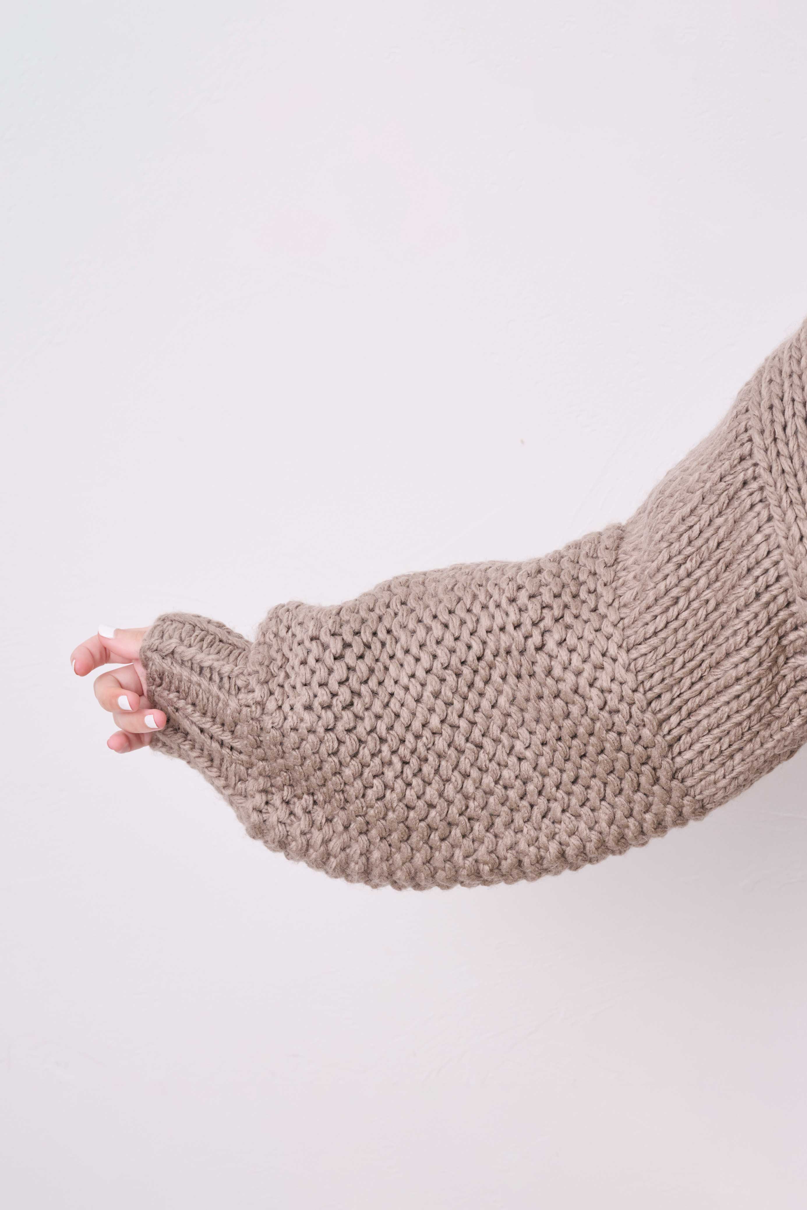 OVERSIZED HAND KNITTED COAT/オーバーサイズハンドニットコート