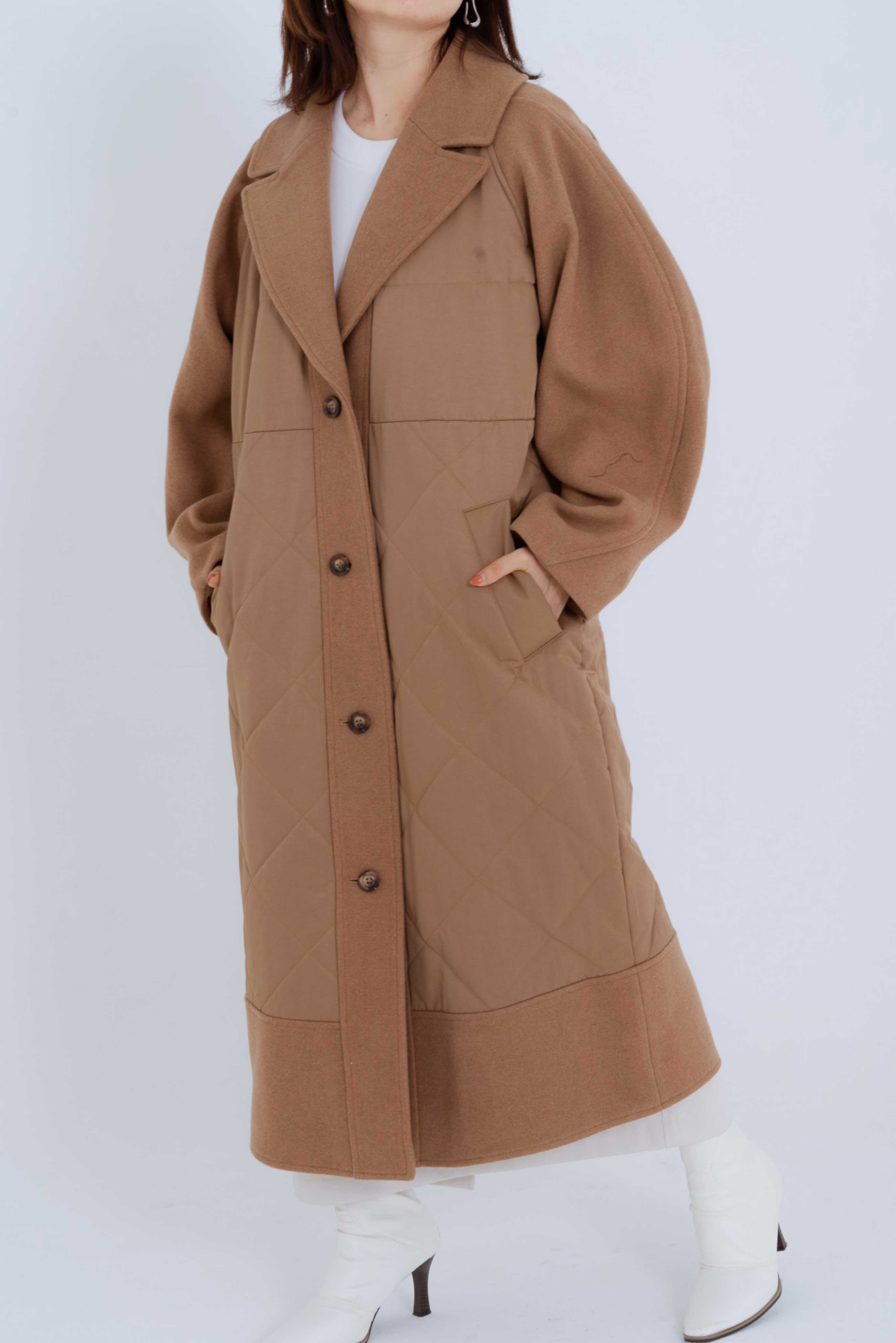 DESIGN SLEEVES QUILTING COAT/サーキュラースリーブキルティングコート