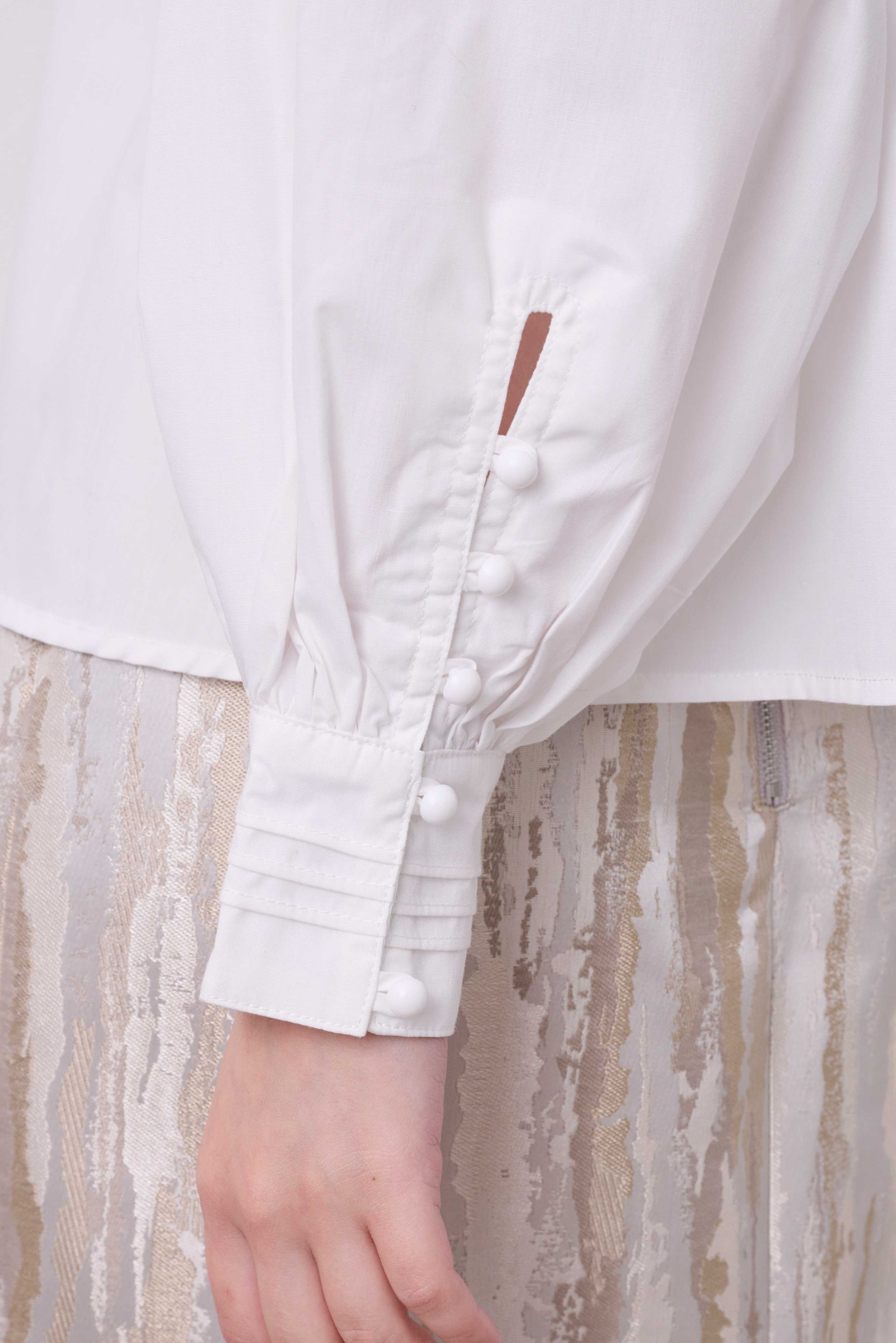 GATHERED COLLAR DESIGN BLOUSE/ギャザー襟デザインブラウス