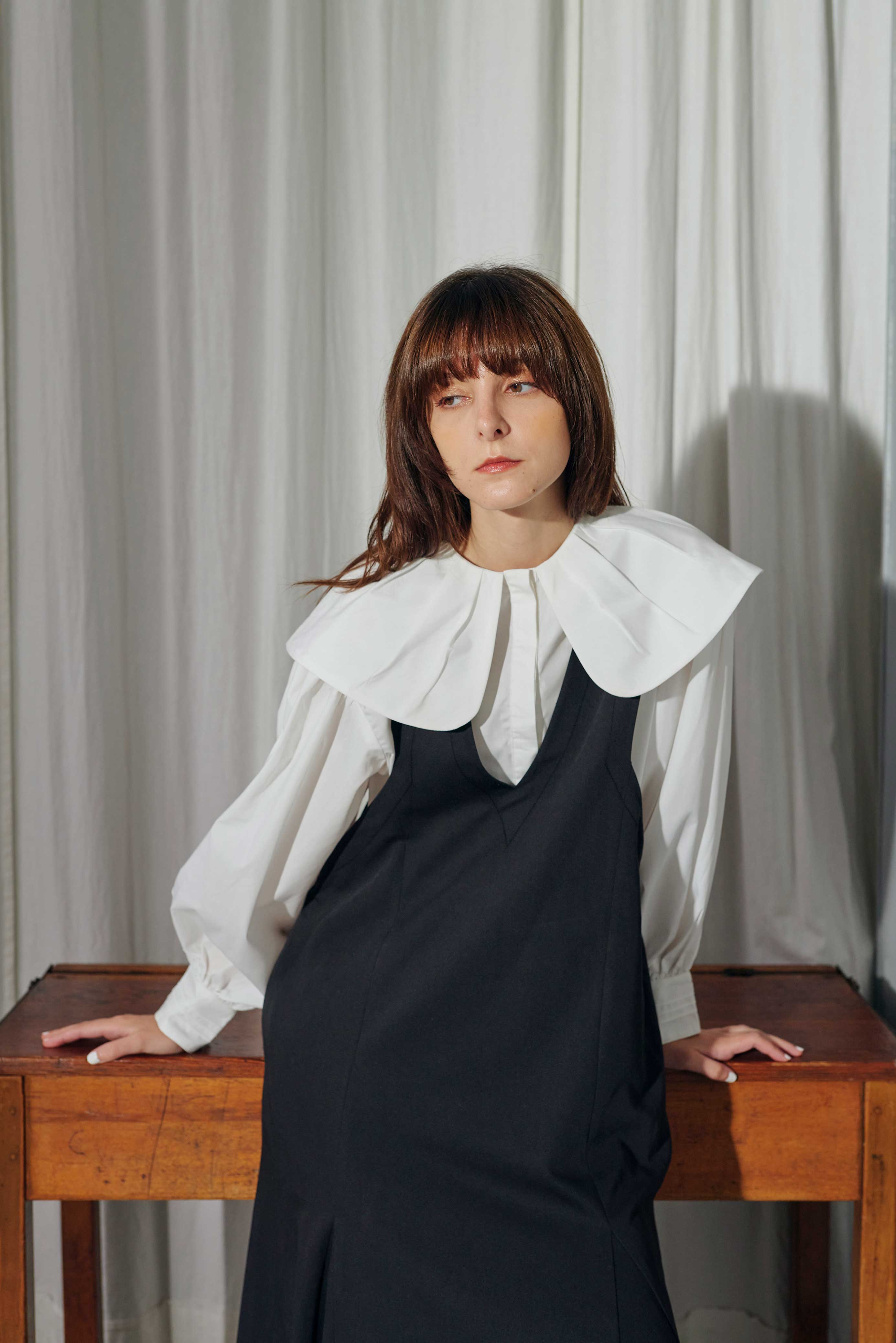 GATHERED COLLAR DESIGN BLOUSE/ギャザー襟デザインブラウス