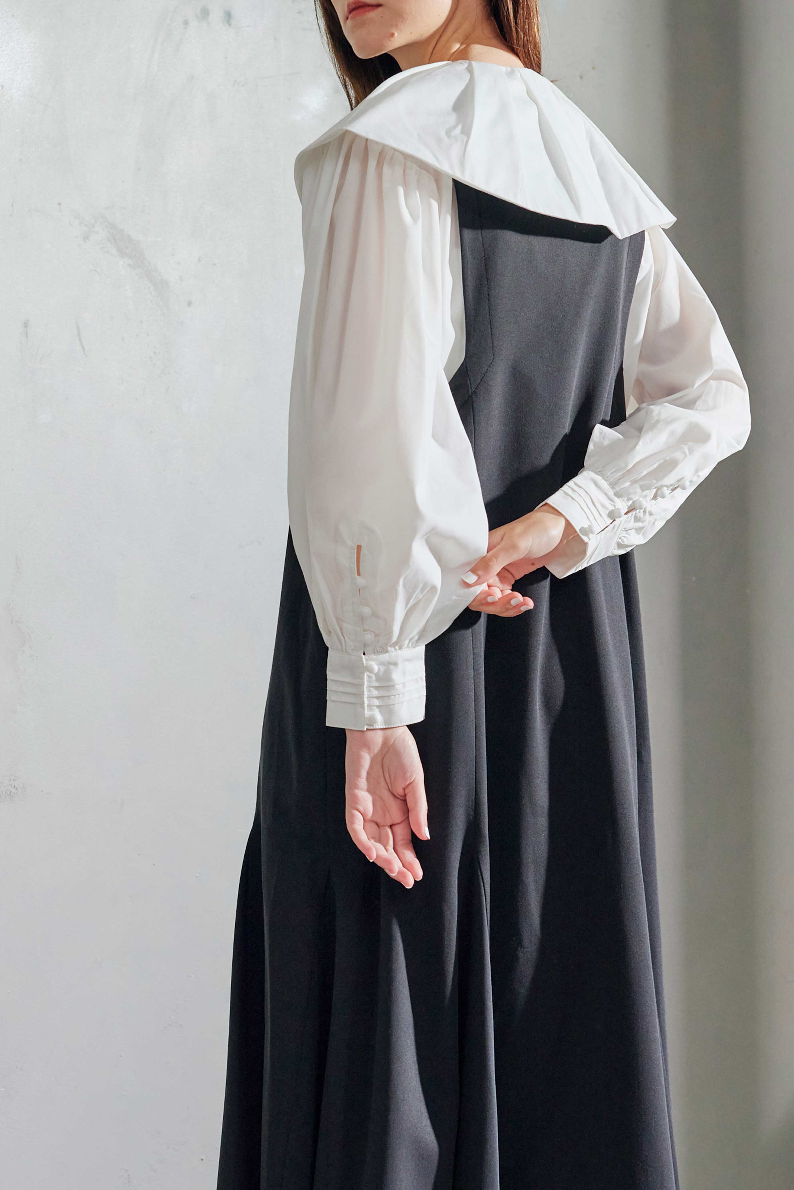 GATHERED COLLAR DESIGN BLOUSE/ギャザー襟デザインブラウス