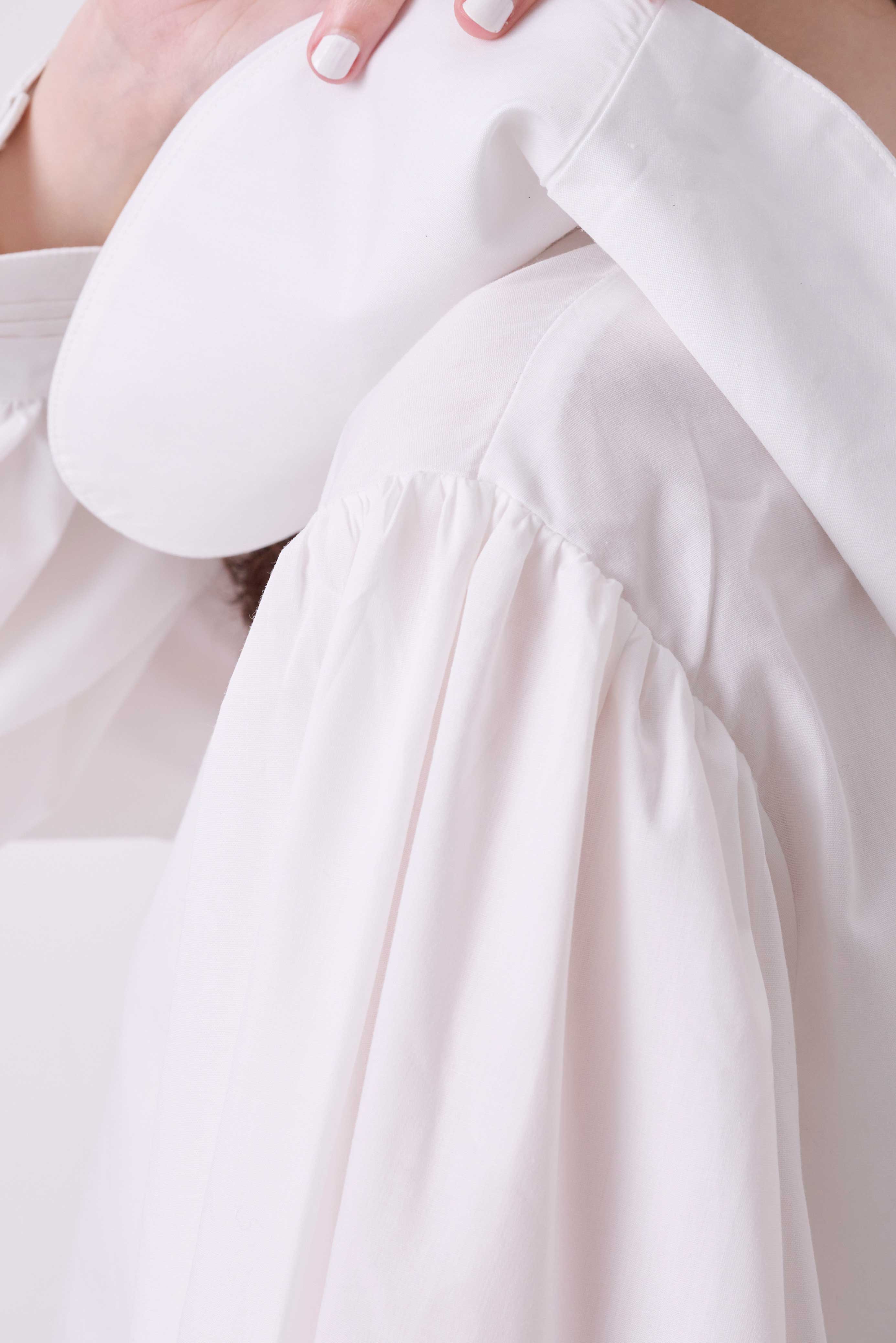 GATHERED COLLAR DESIGN BLOUSE/ギャザー襟デザインブラウス