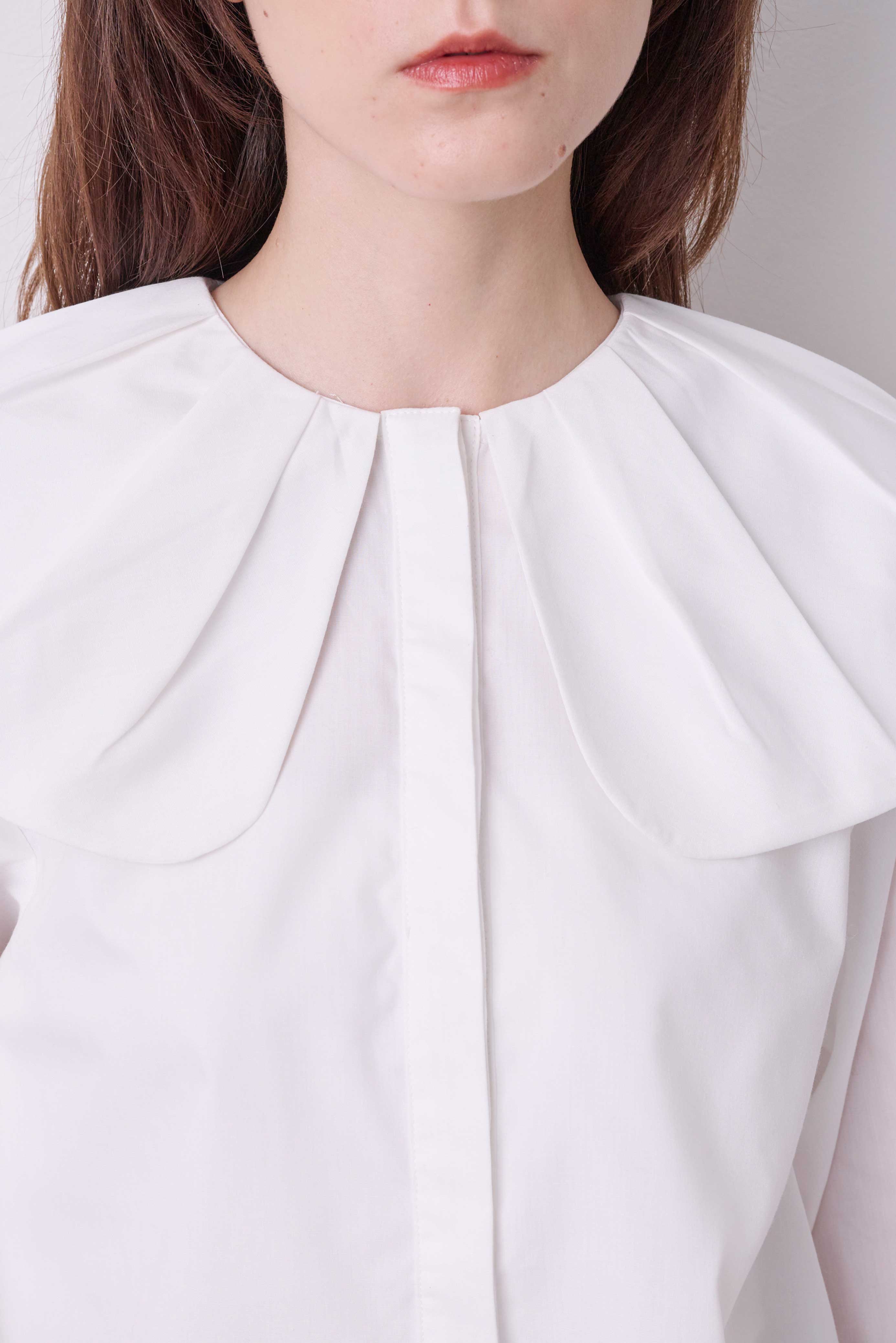 GATHERED COLLAR DESIGN BLOUSE/ギャザー襟デザインブラウス