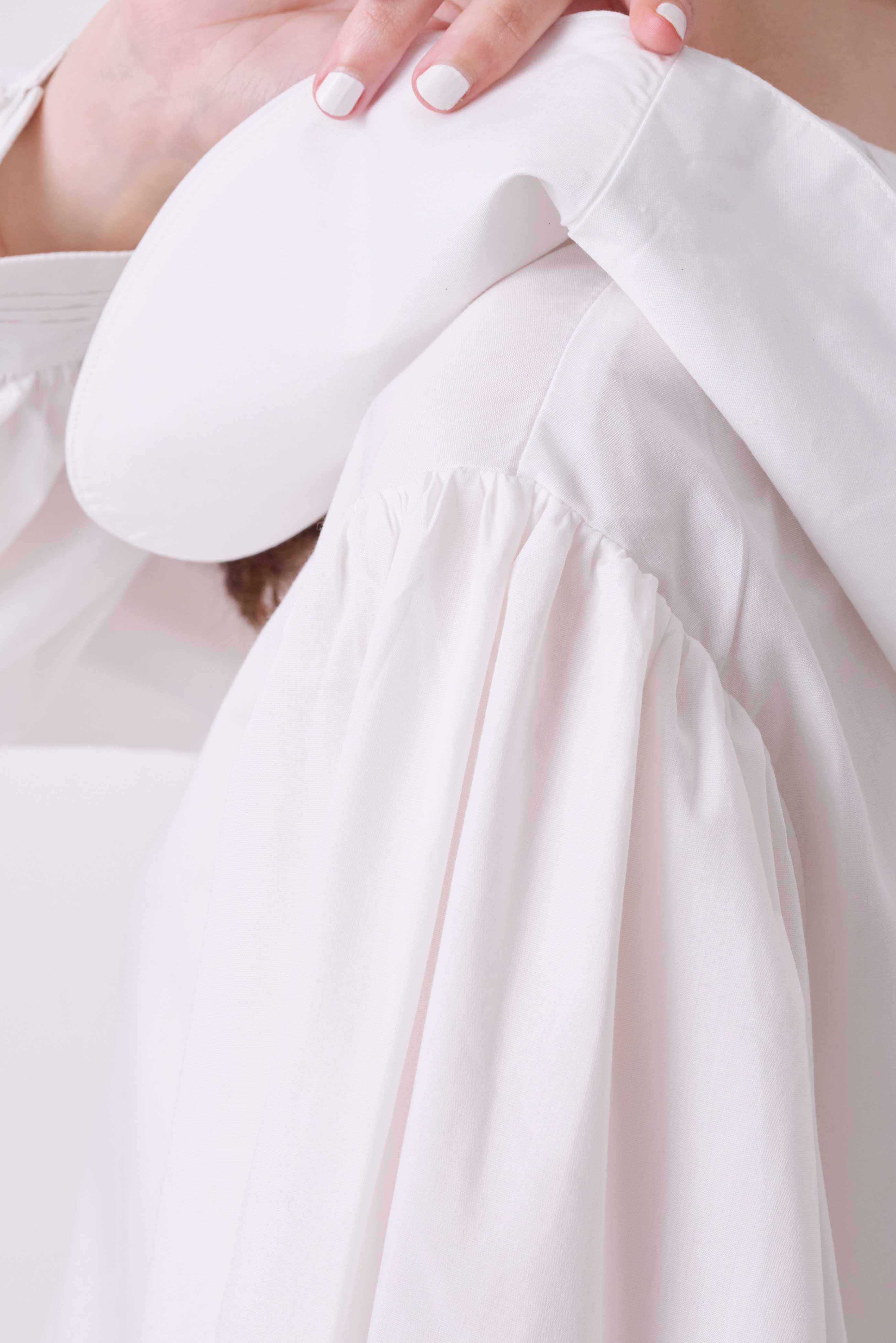 GATHERED COLLAR DESIGN BLOUSE/ギャザー襟デザインブラウス